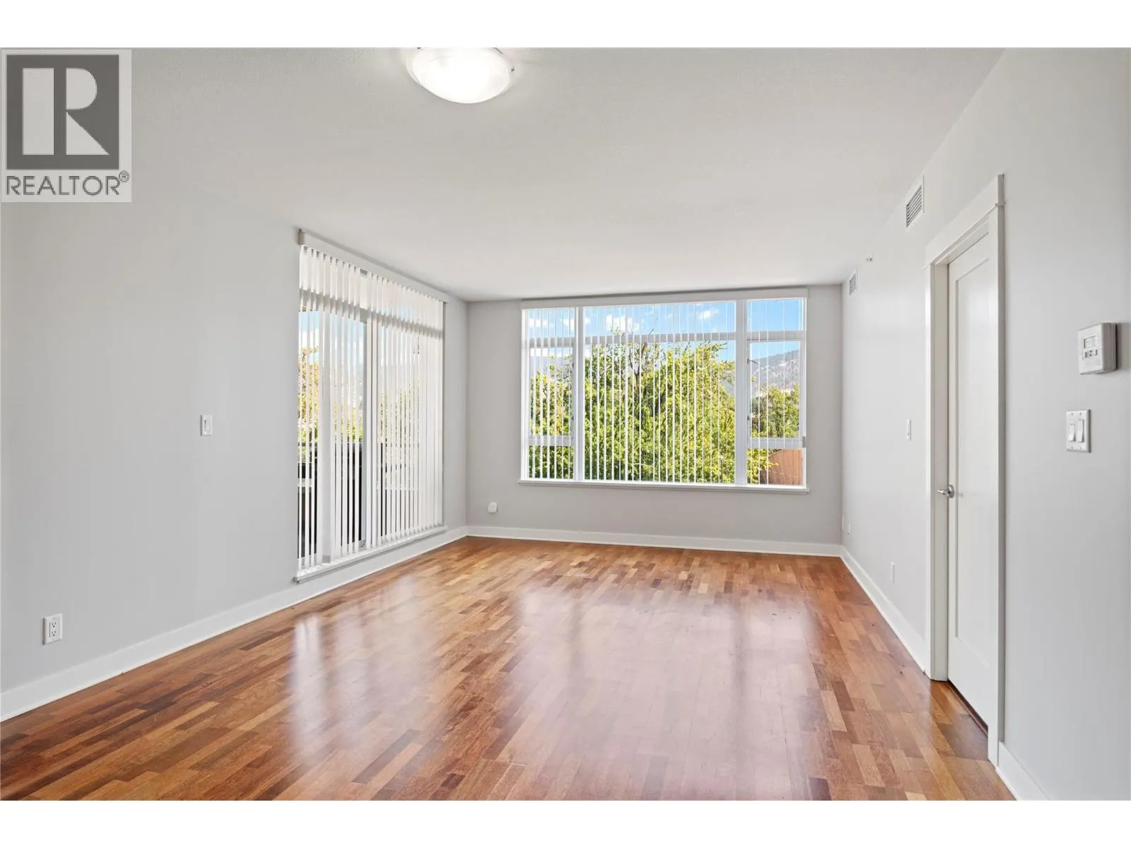 75 Martin Street Unit# 403