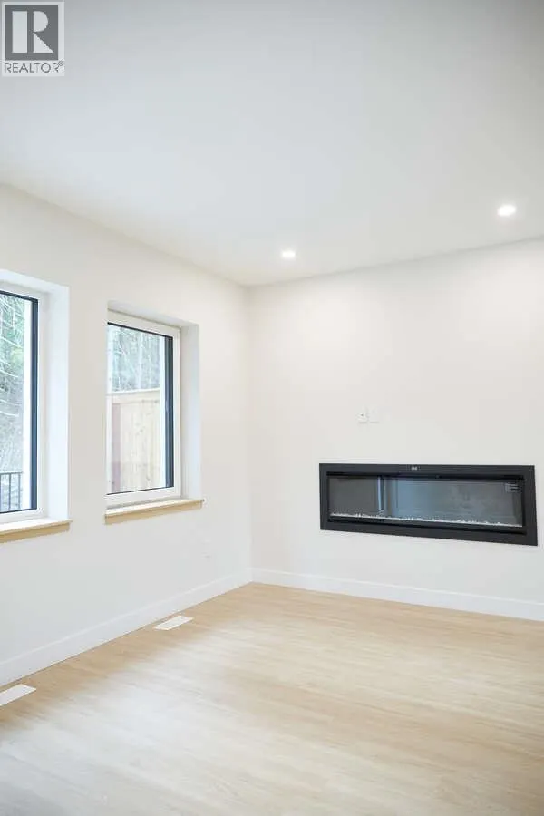 1026 Keystone Crescent Unit# 34