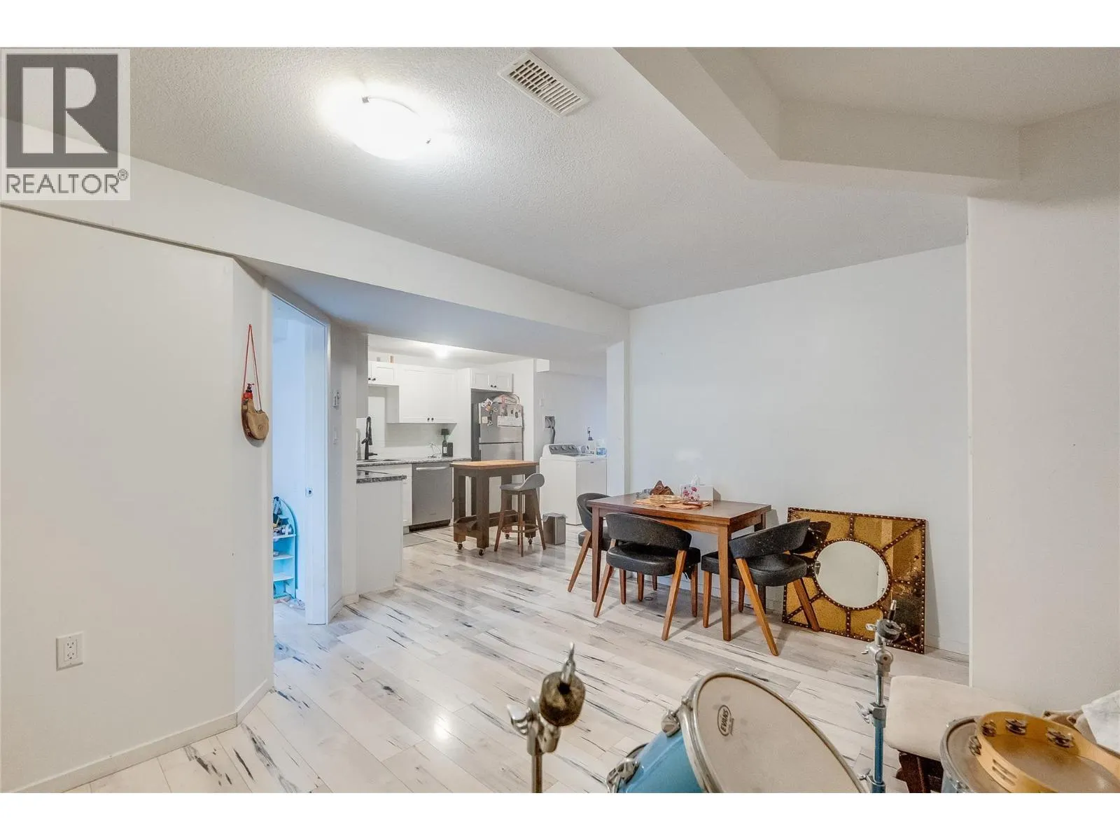 2706 JACKS Crescent
