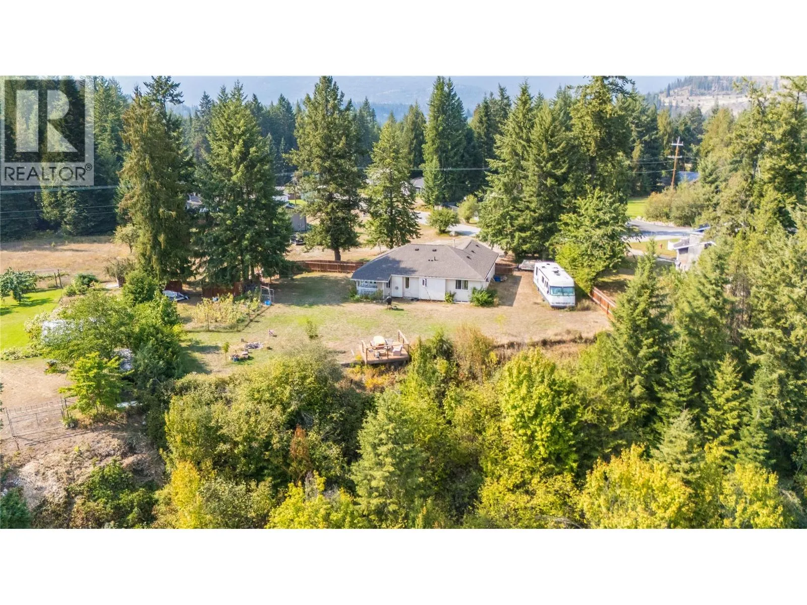 2706 JACKS Crescent