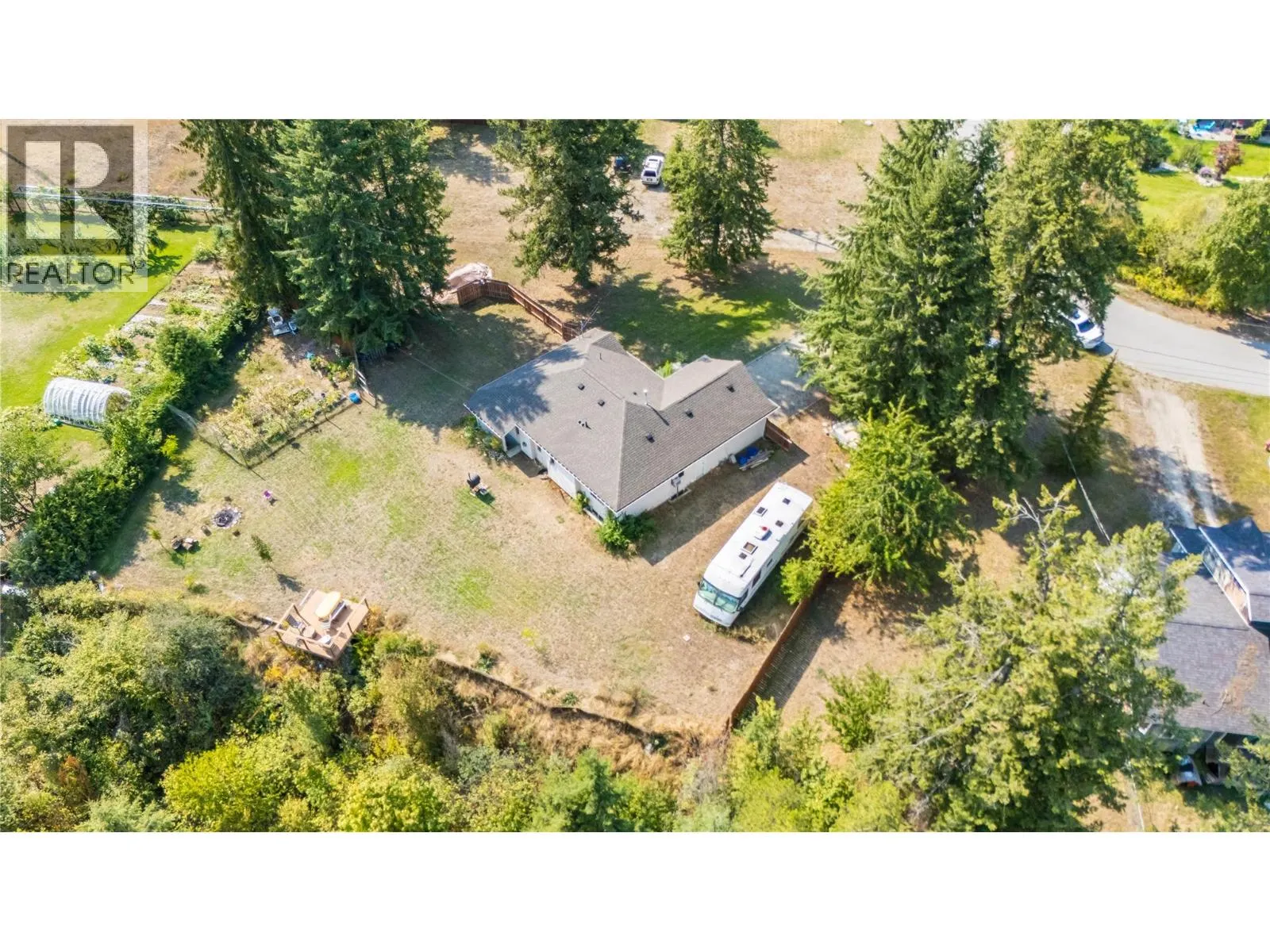 2706 JACKS Crescent