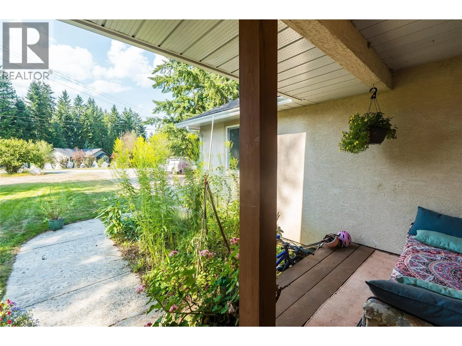 2706 JACKS Crescent
