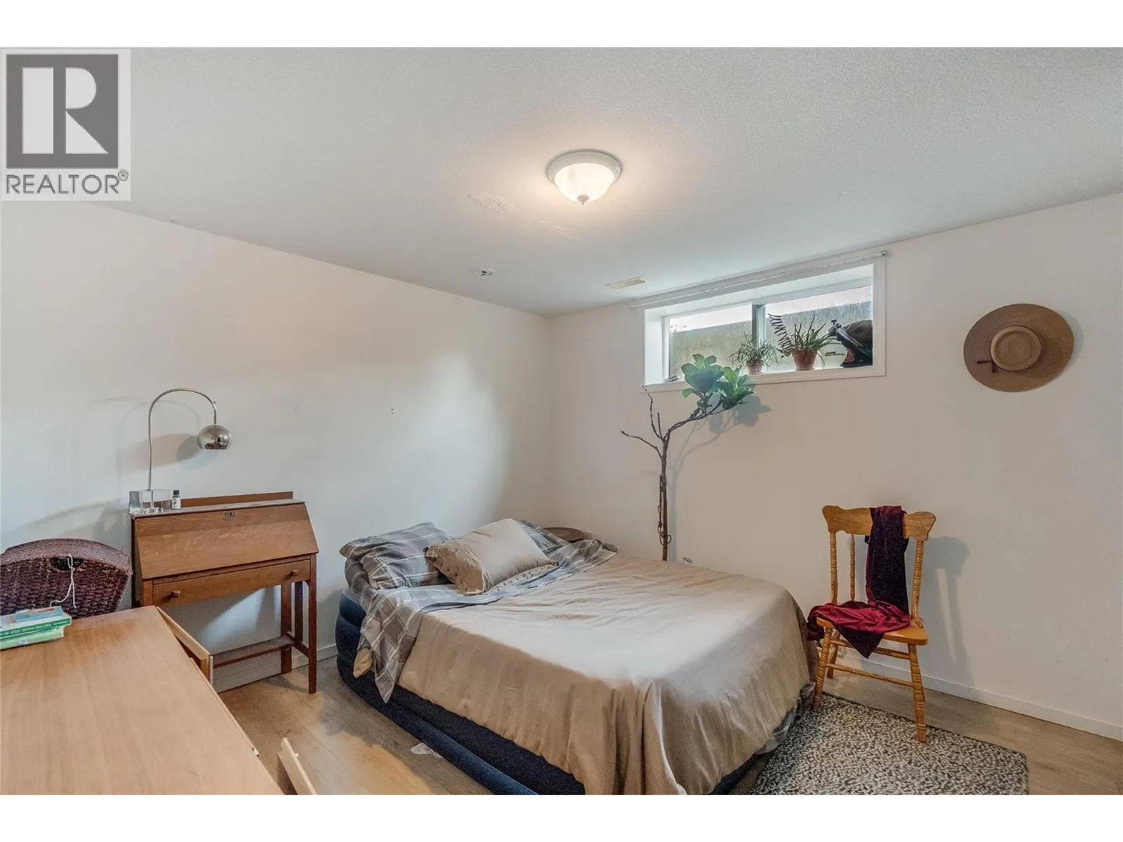 2706 JACKS Crescent