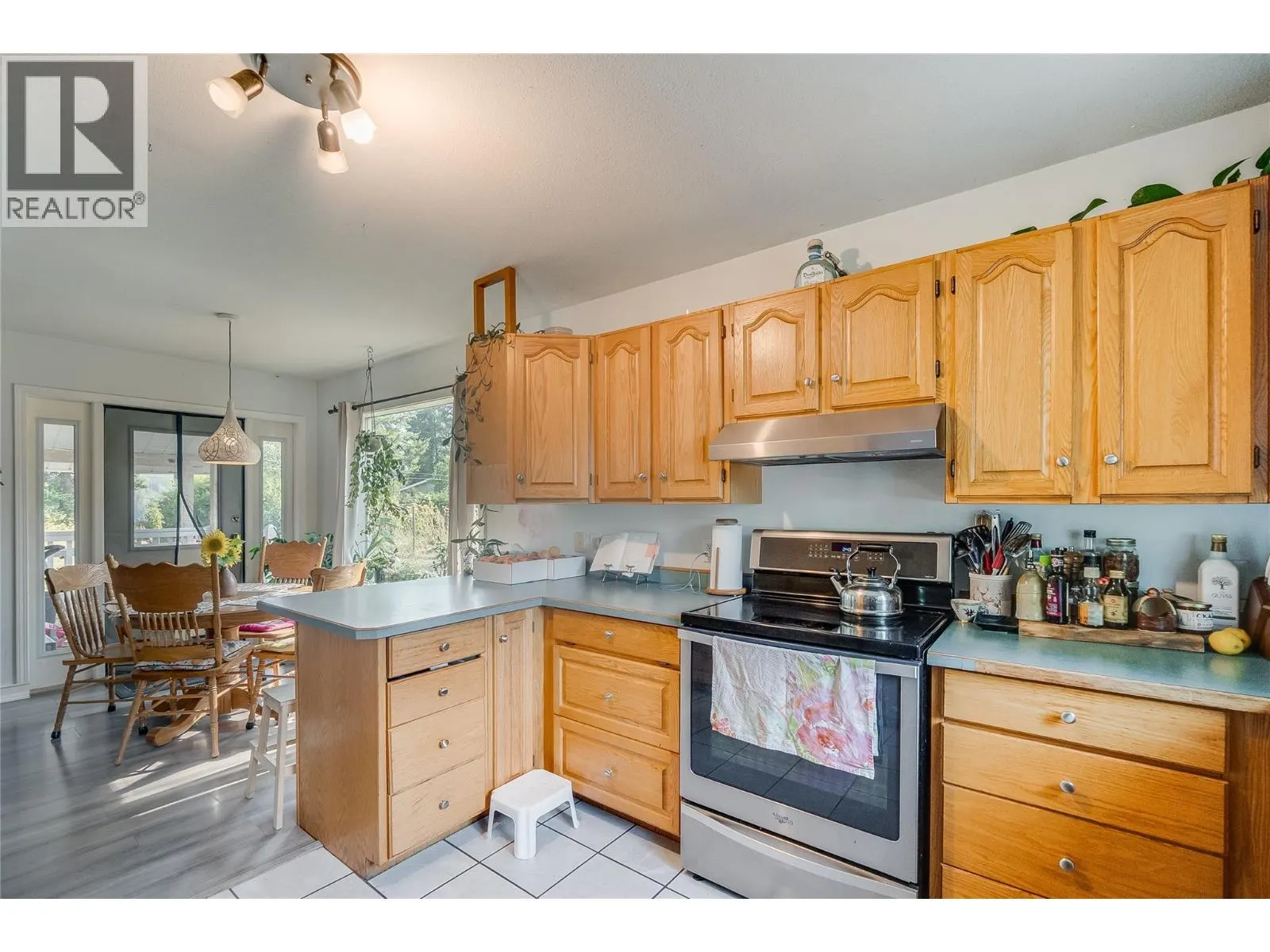 2706 JACKS Crescent