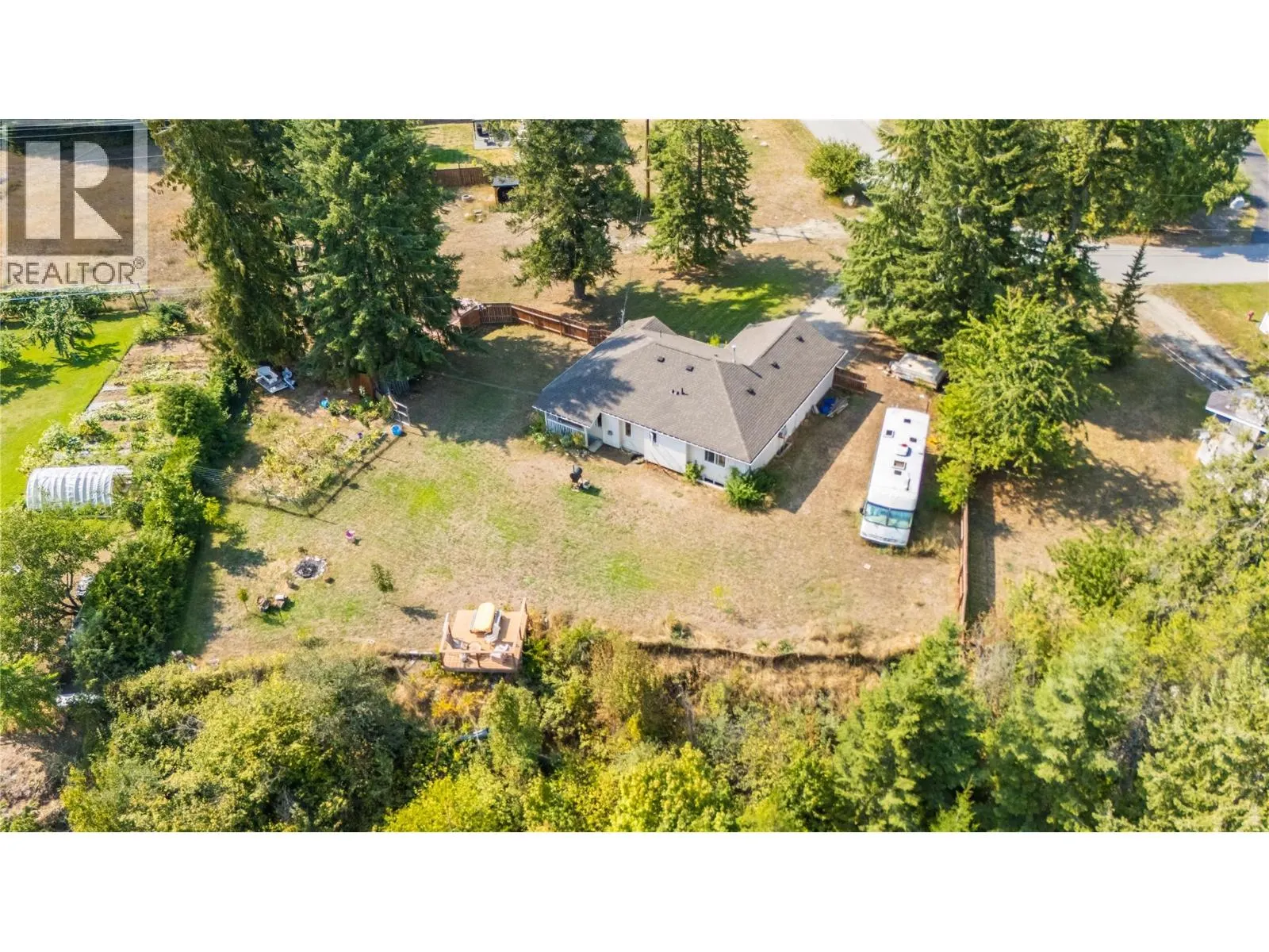 2706 JACKS Crescent