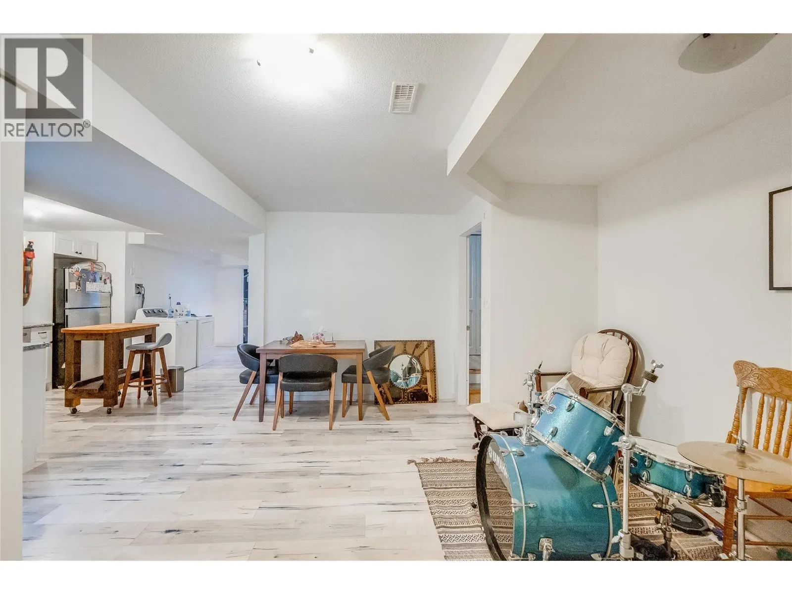2706 JACKS Crescent