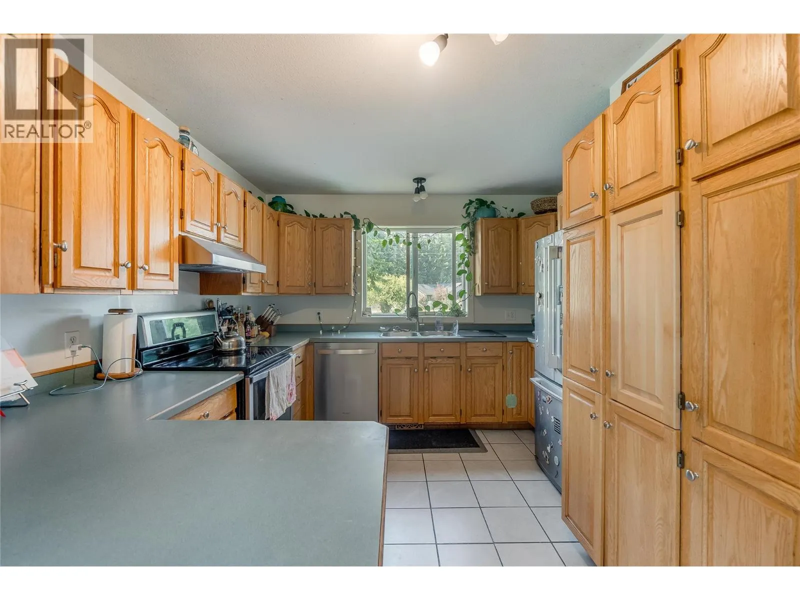 2706 JACKS Crescent