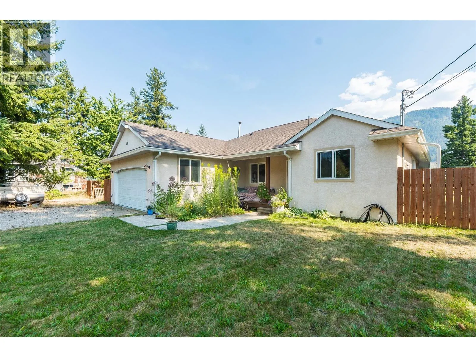 2706 JACKS Crescent