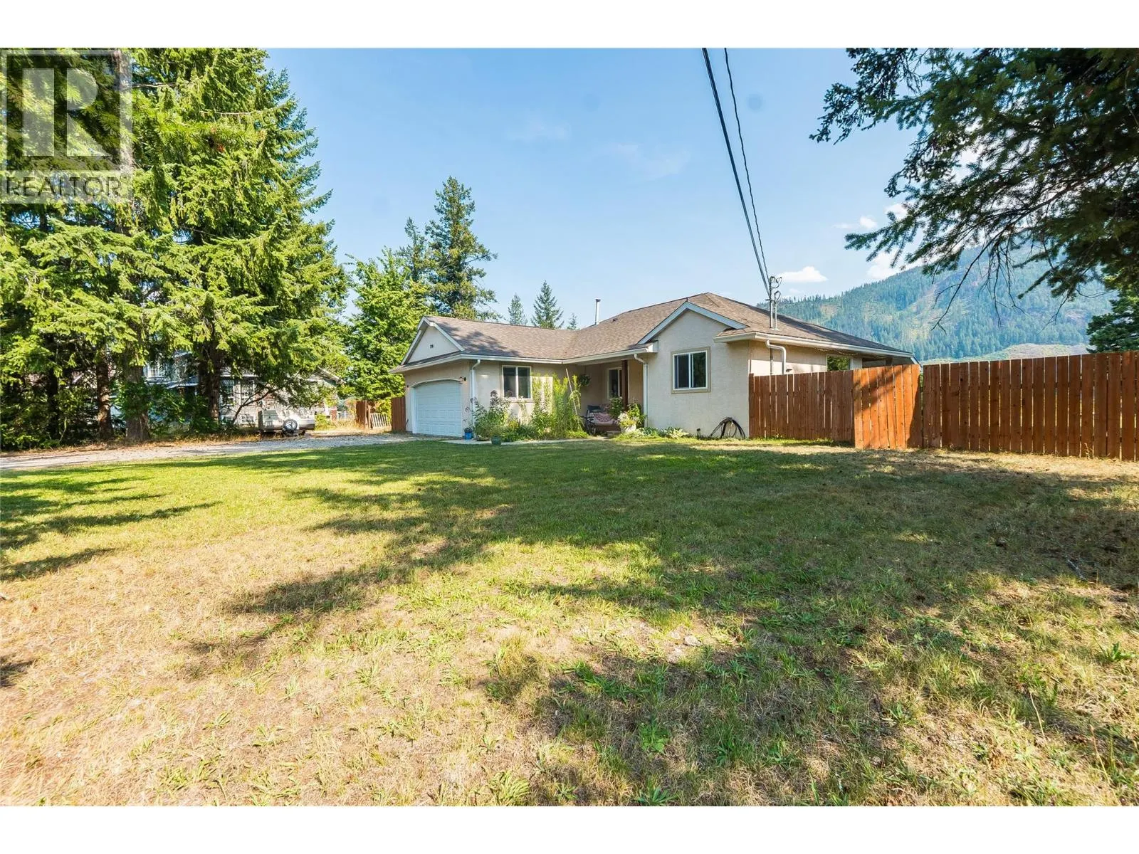 2706 JACKS Crescent