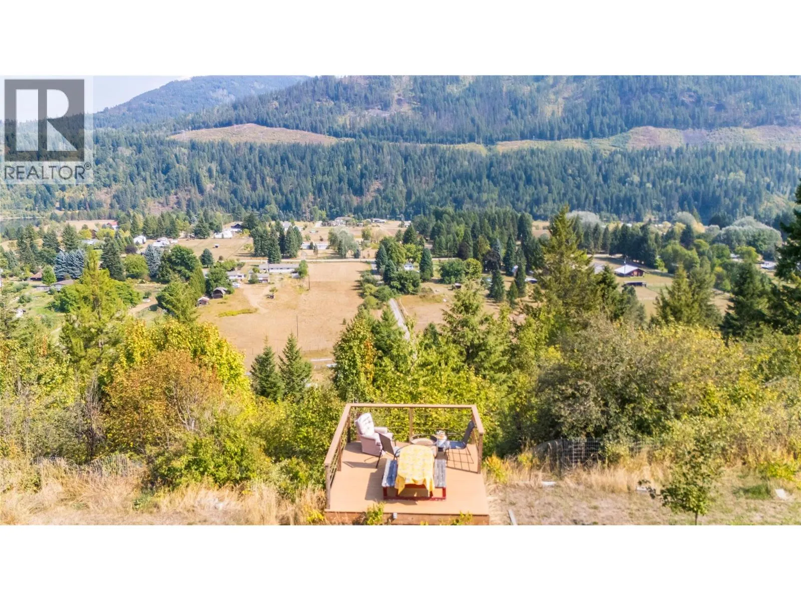 2706 JACKS Crescent