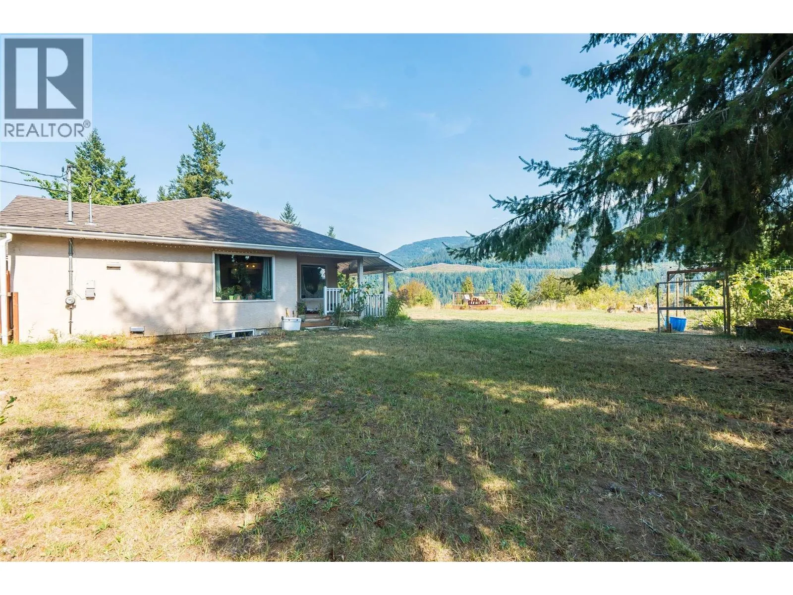 2706 JACKS Crescent