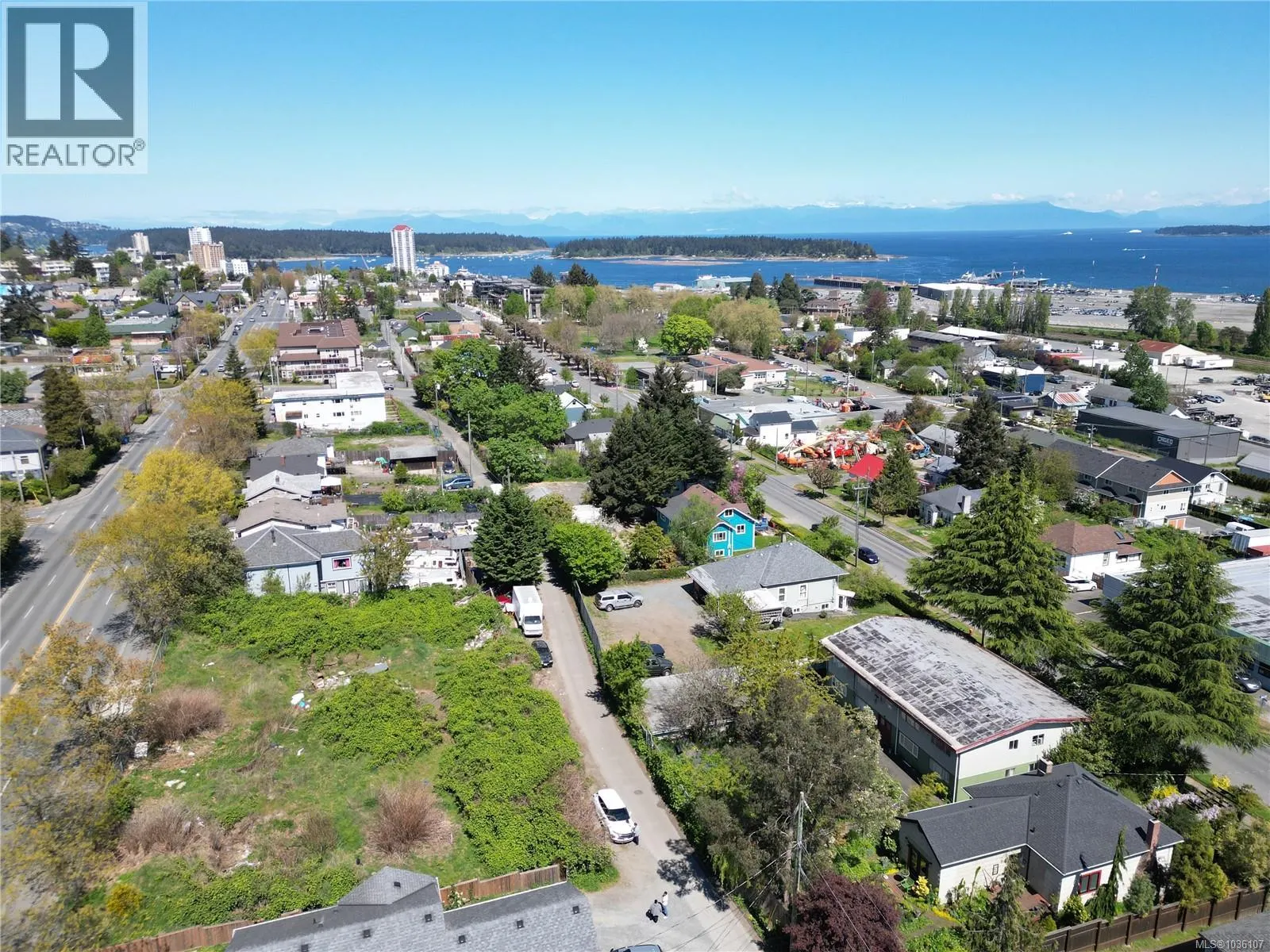 447,449&455 Nicol St