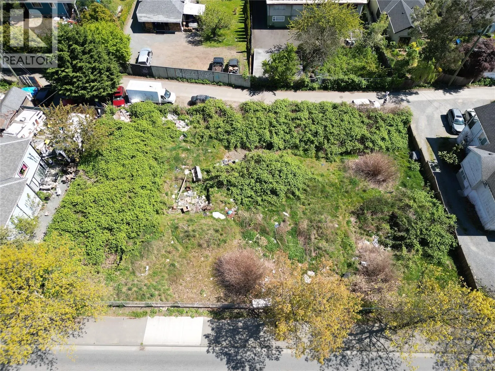 447,449&455 Nicol St