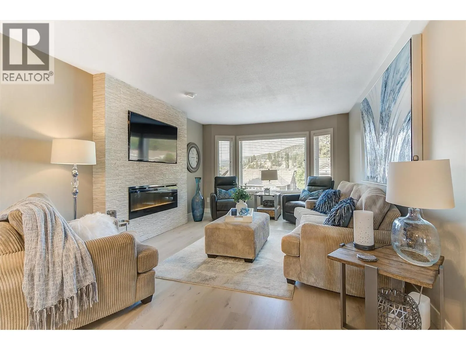 3781 Inglis Place
