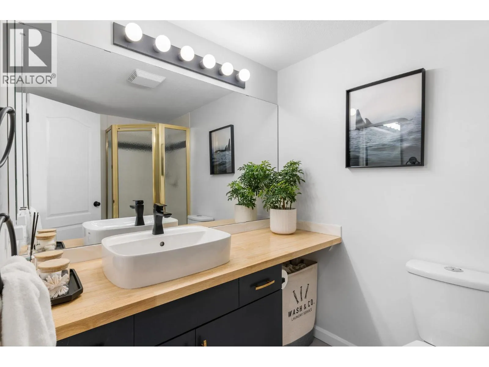 709 Houghton Road Unit# 303