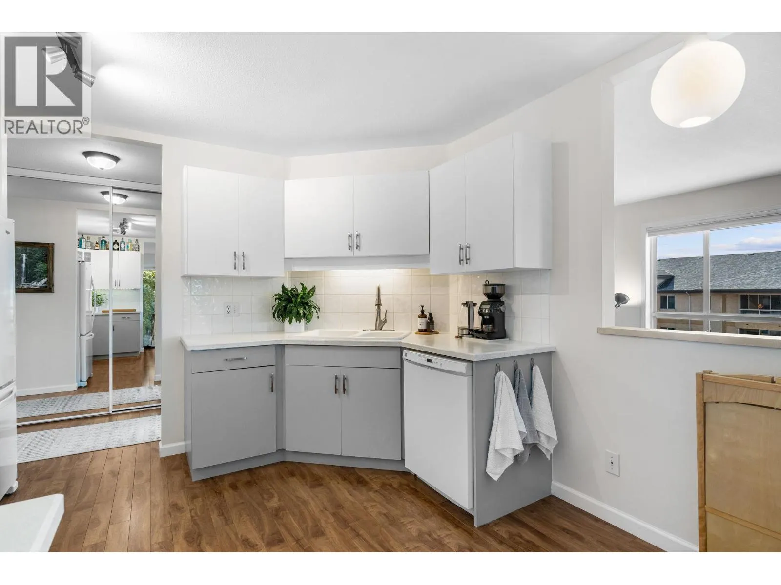 709 Houghton Road Unit# 303