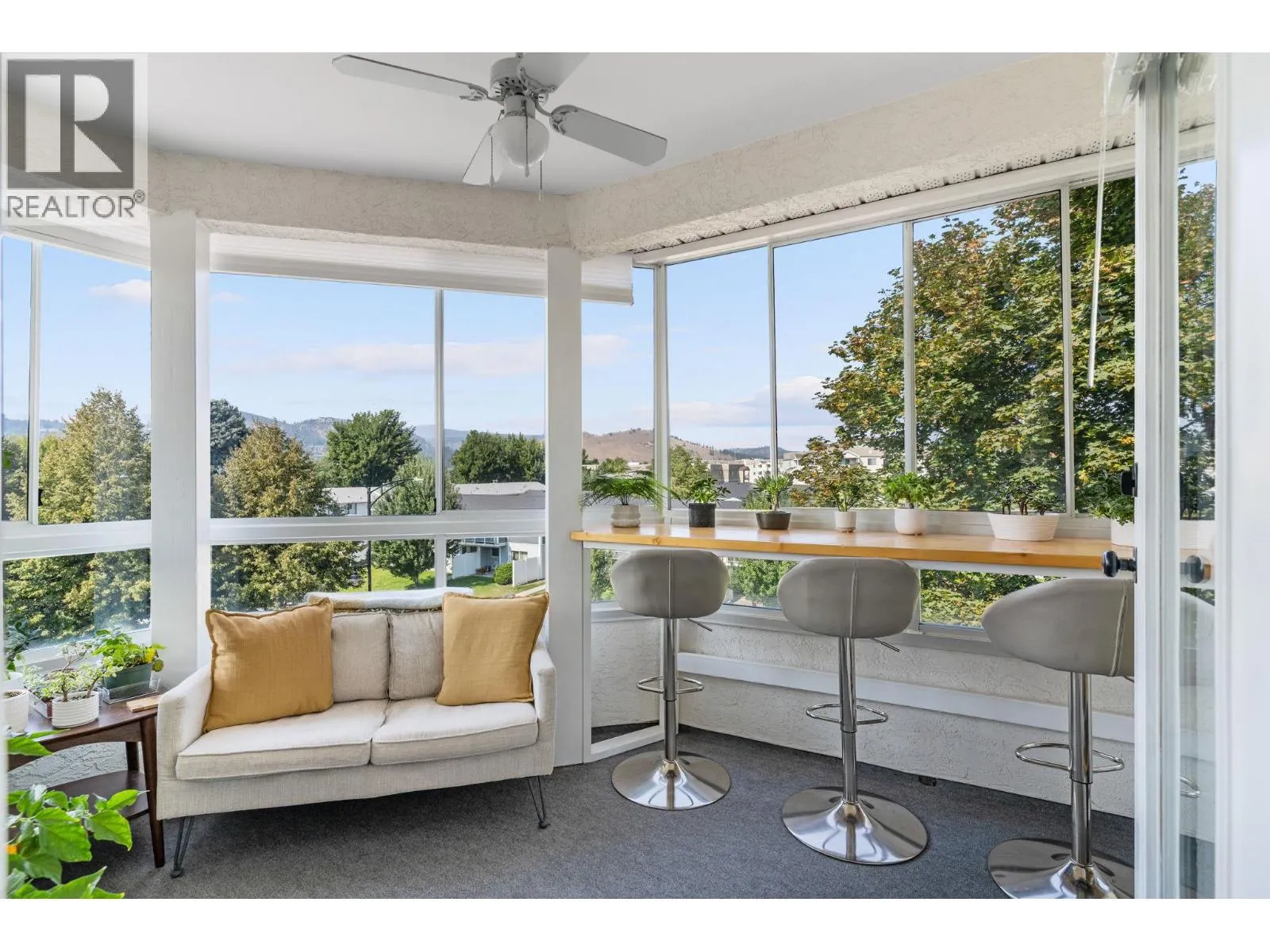 709 Houghton Road Unit# 303