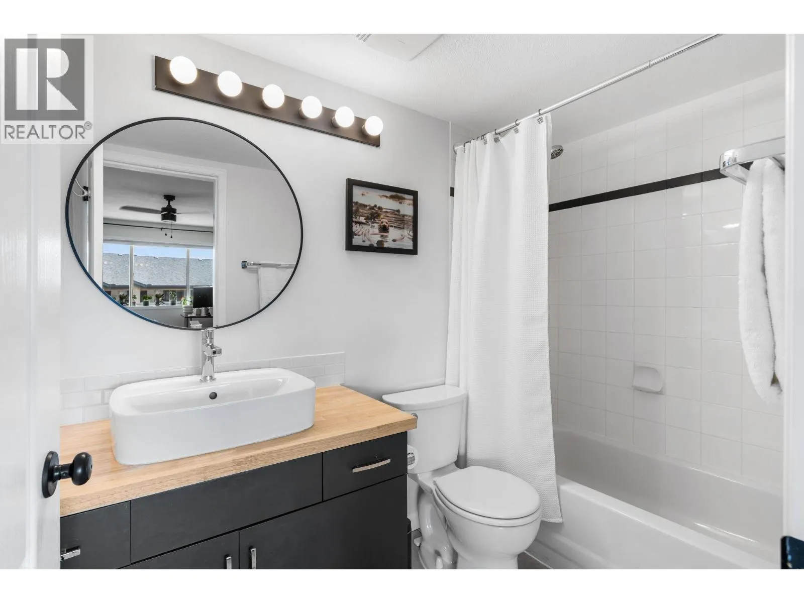 709 Houghton Road Unit# 303