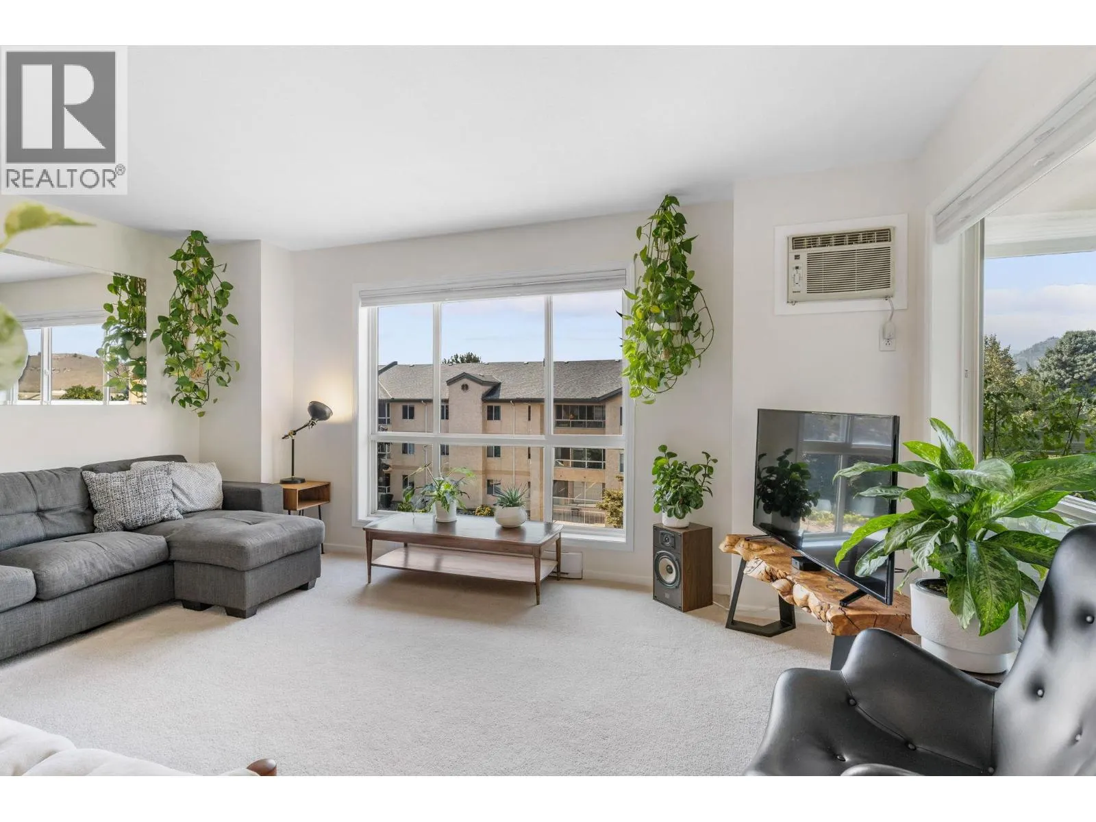 709 Houghton Road Unit# 303