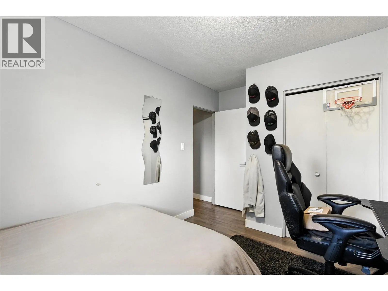 2590 Tranquille Road