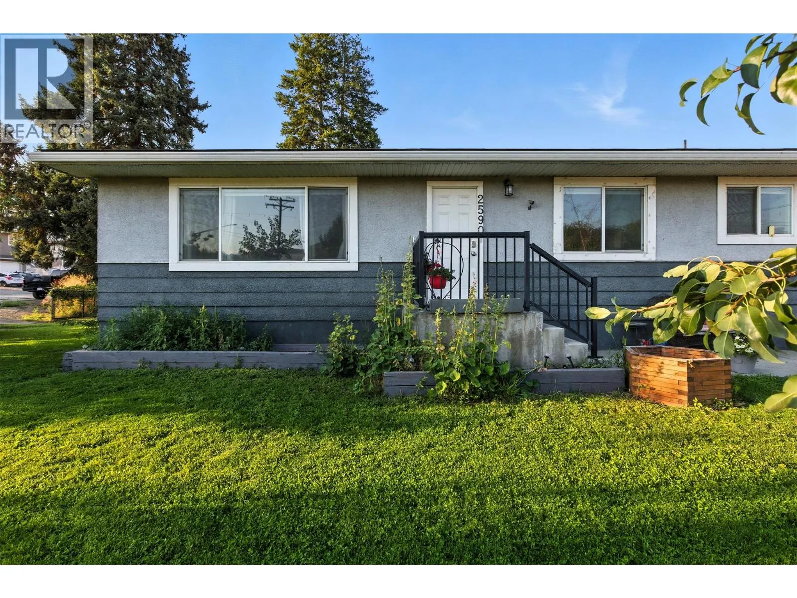 2590 Tranquille Road