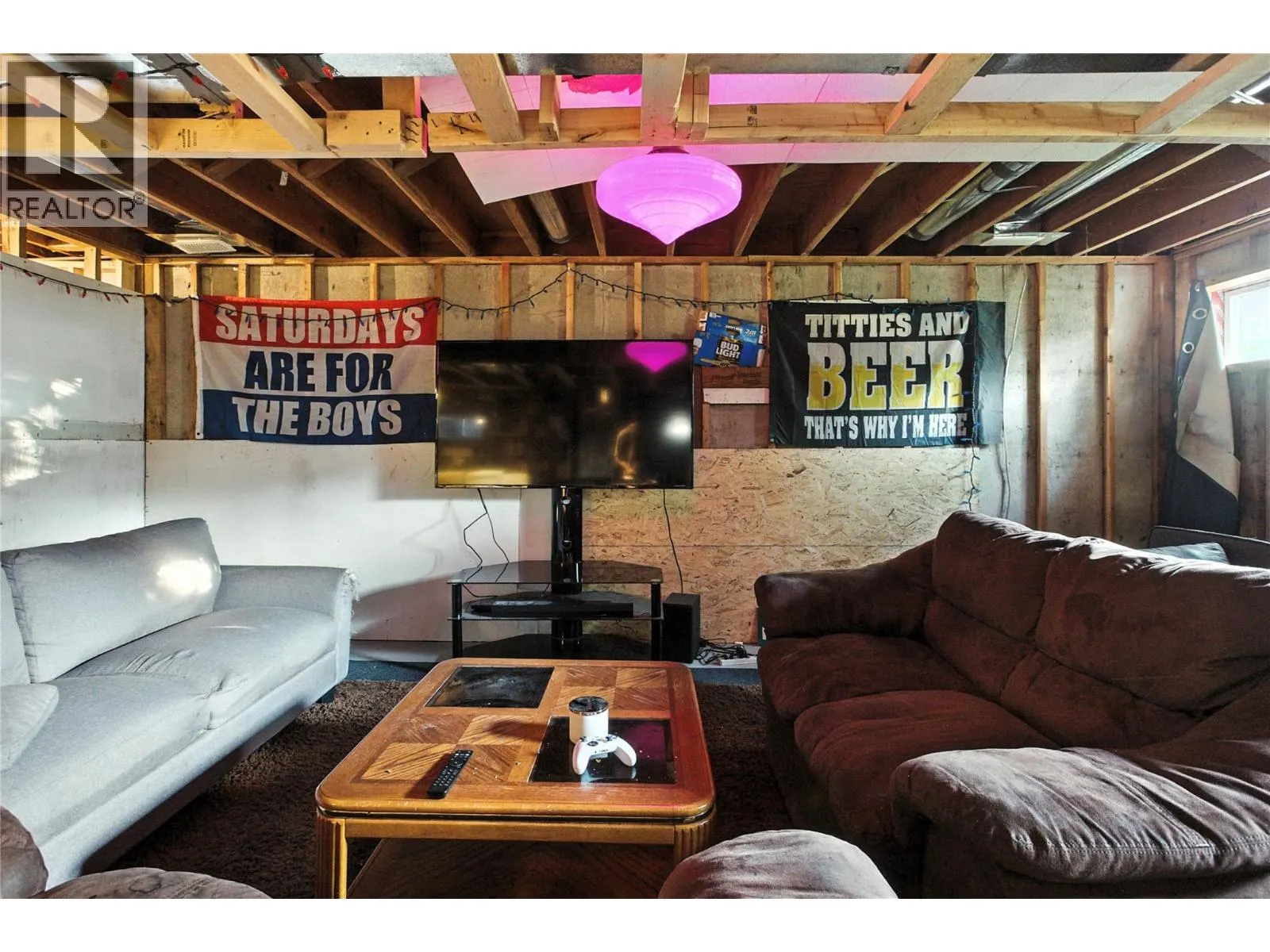 2590 Tranquille Road