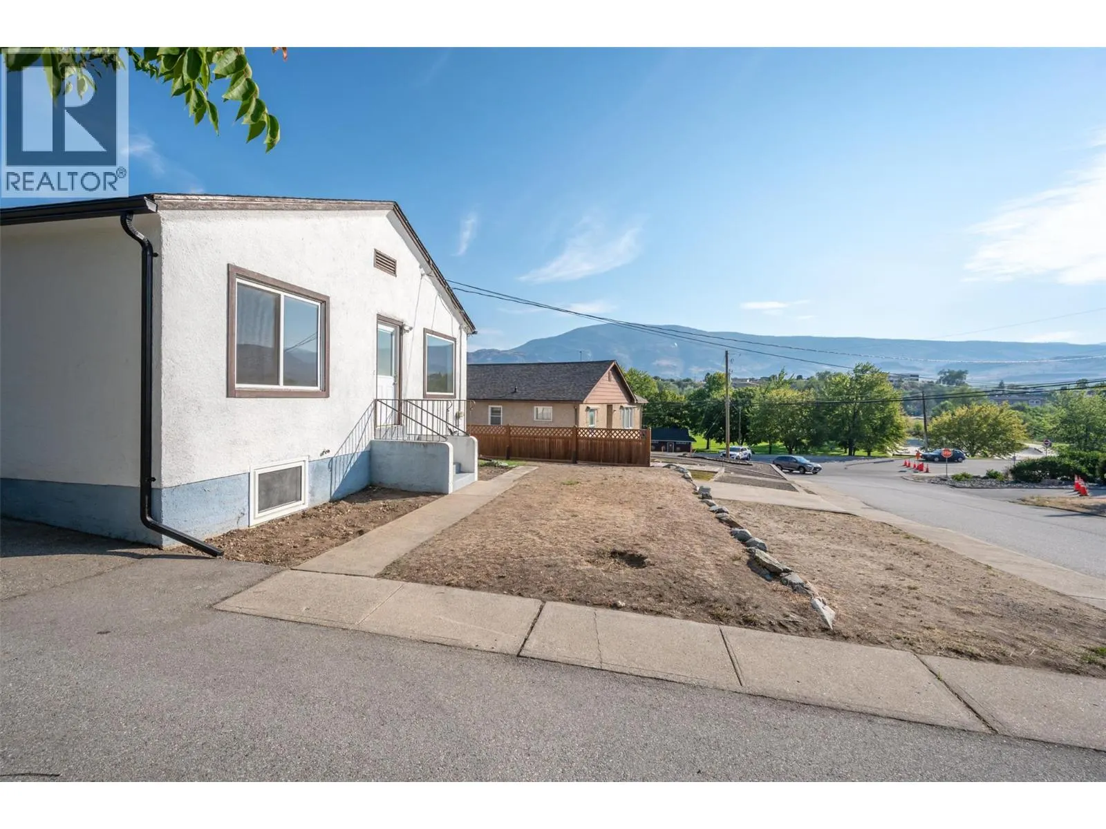 6556 Kootenay Street