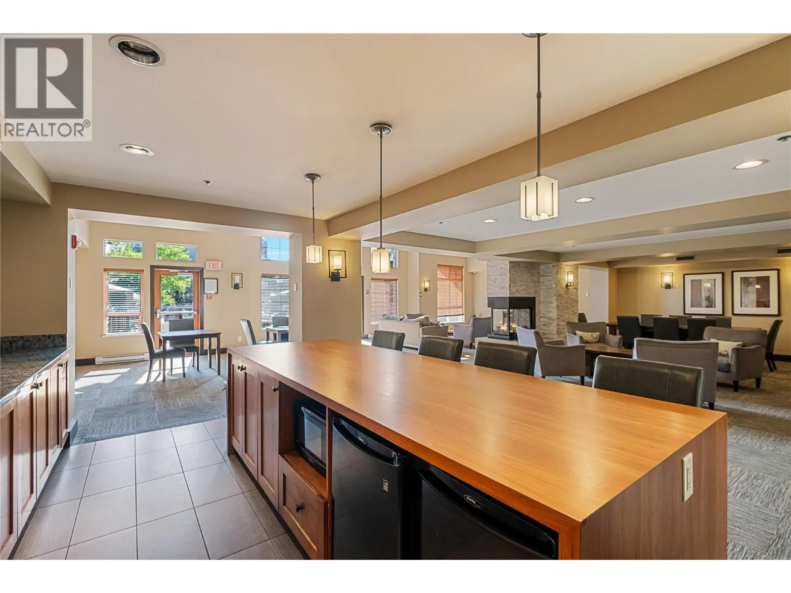 1093 Sunset Drive Unit# 307