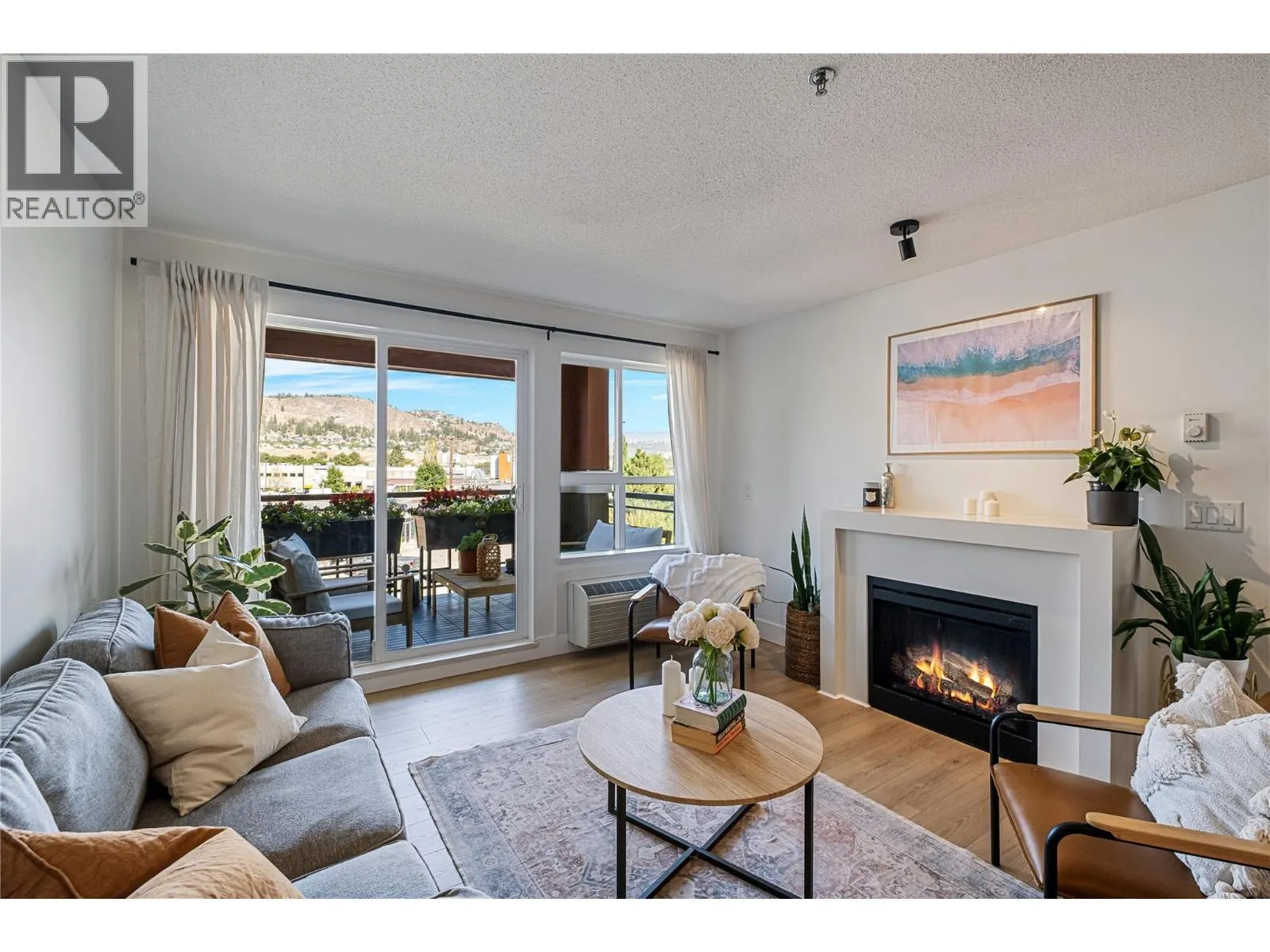 1093 Sunset Drive Unit# 307