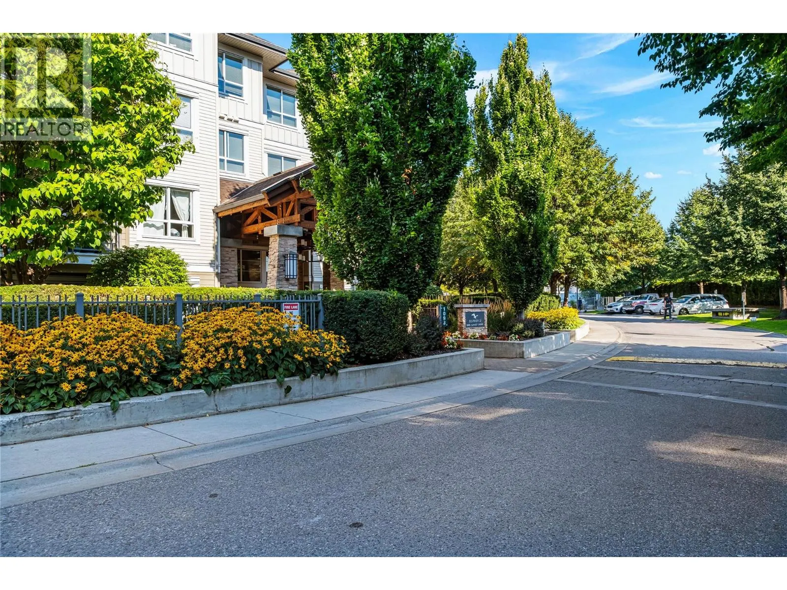 1093 Sunset Drive Unit# 307