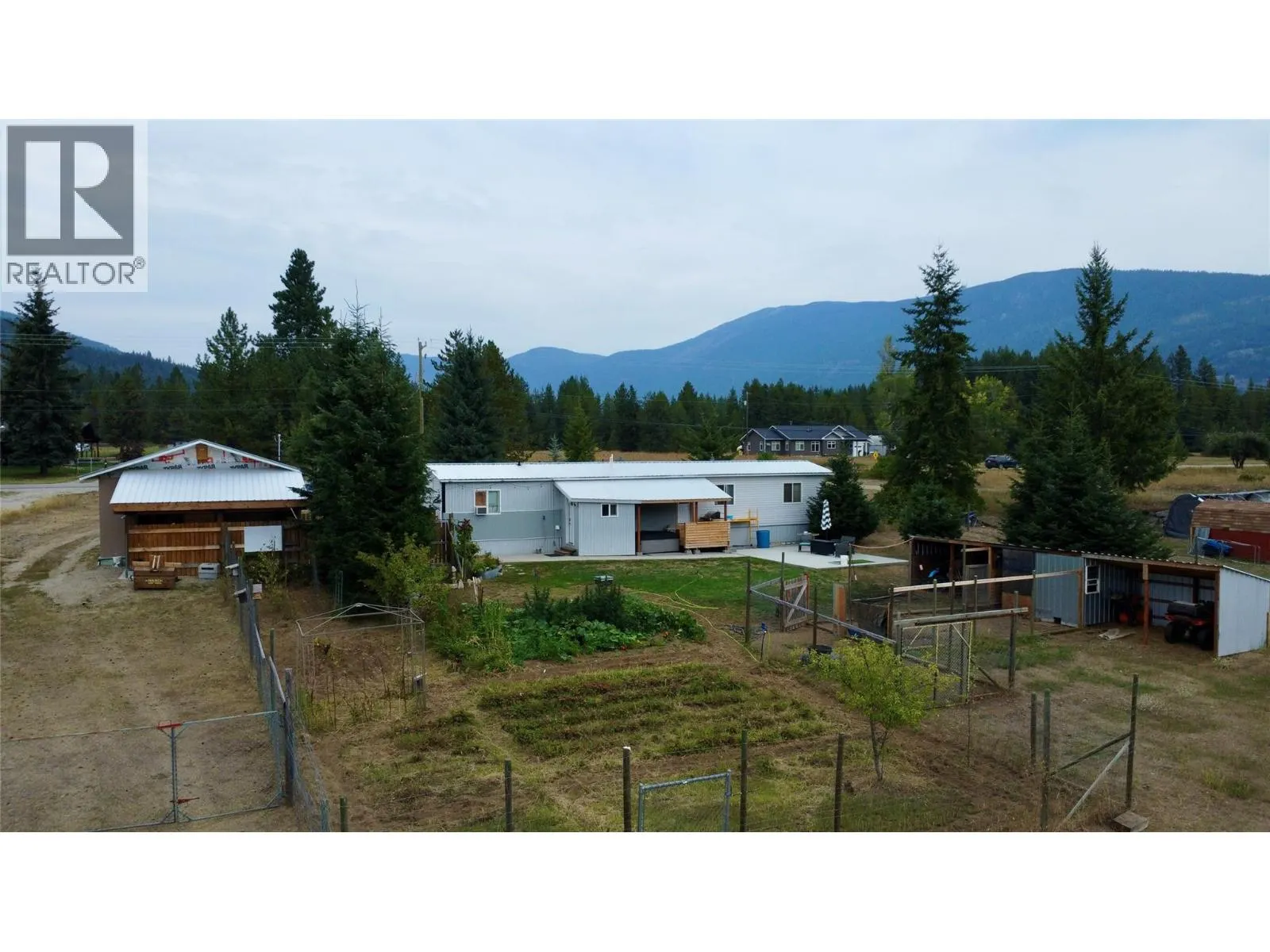 3754 Krestova Road