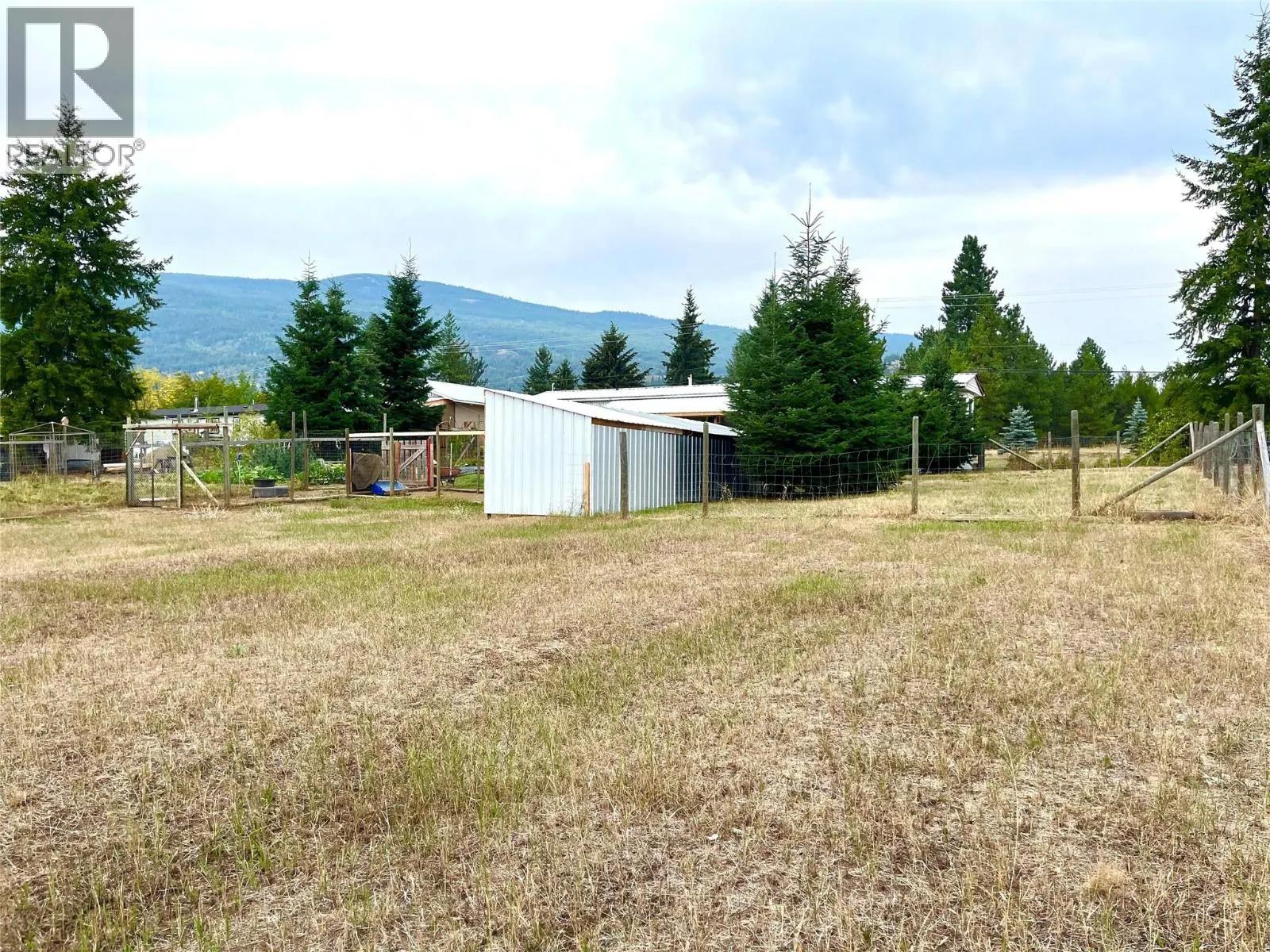 3754 Krestova Road