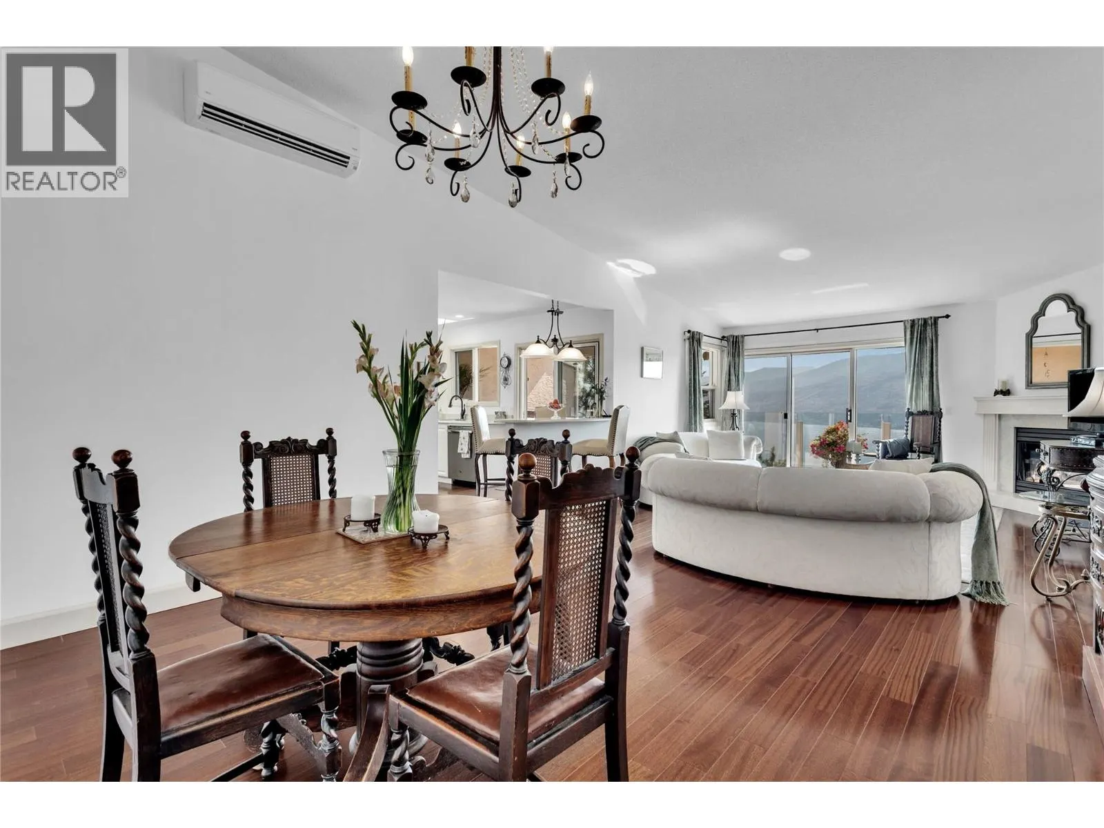 4450 Ponderosa Drive Unit# 203