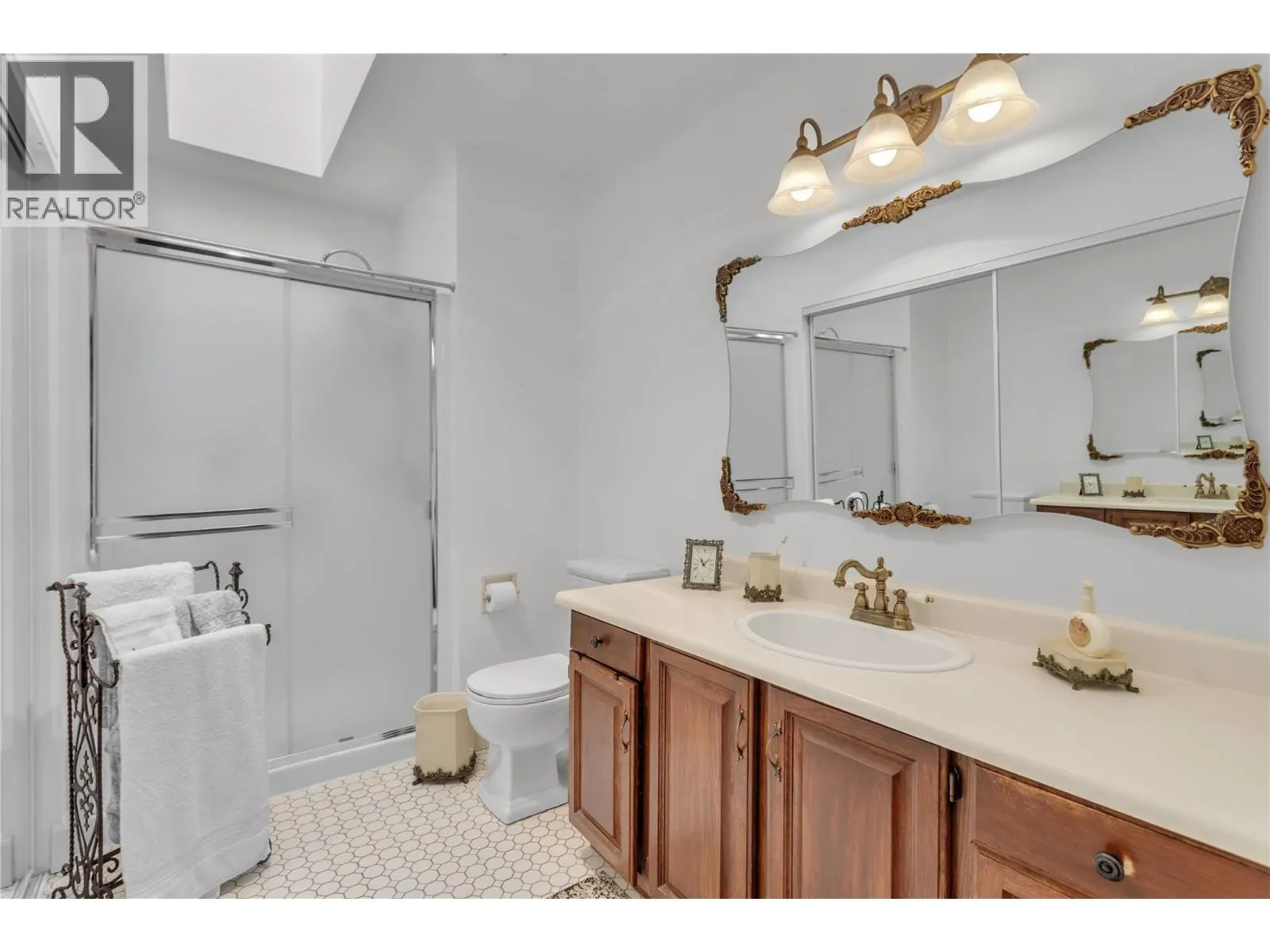 4450 Ponderosa Drive Unit# 203