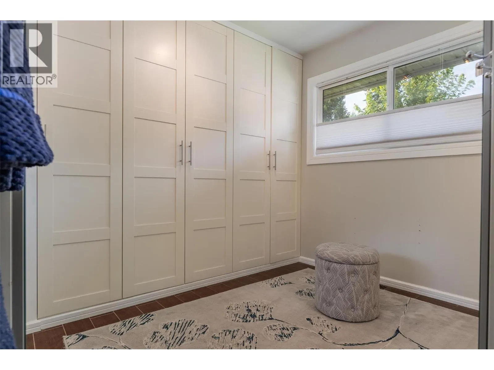 20 Short Street