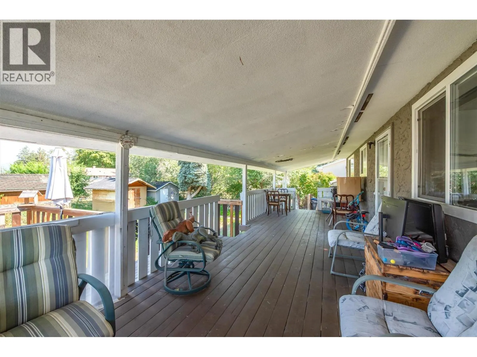 280 HOLBROOK Road W