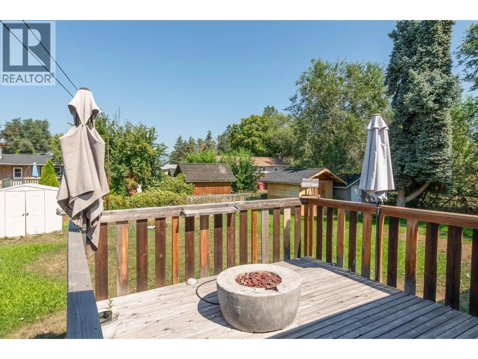 280 HOLBROOK Road W
