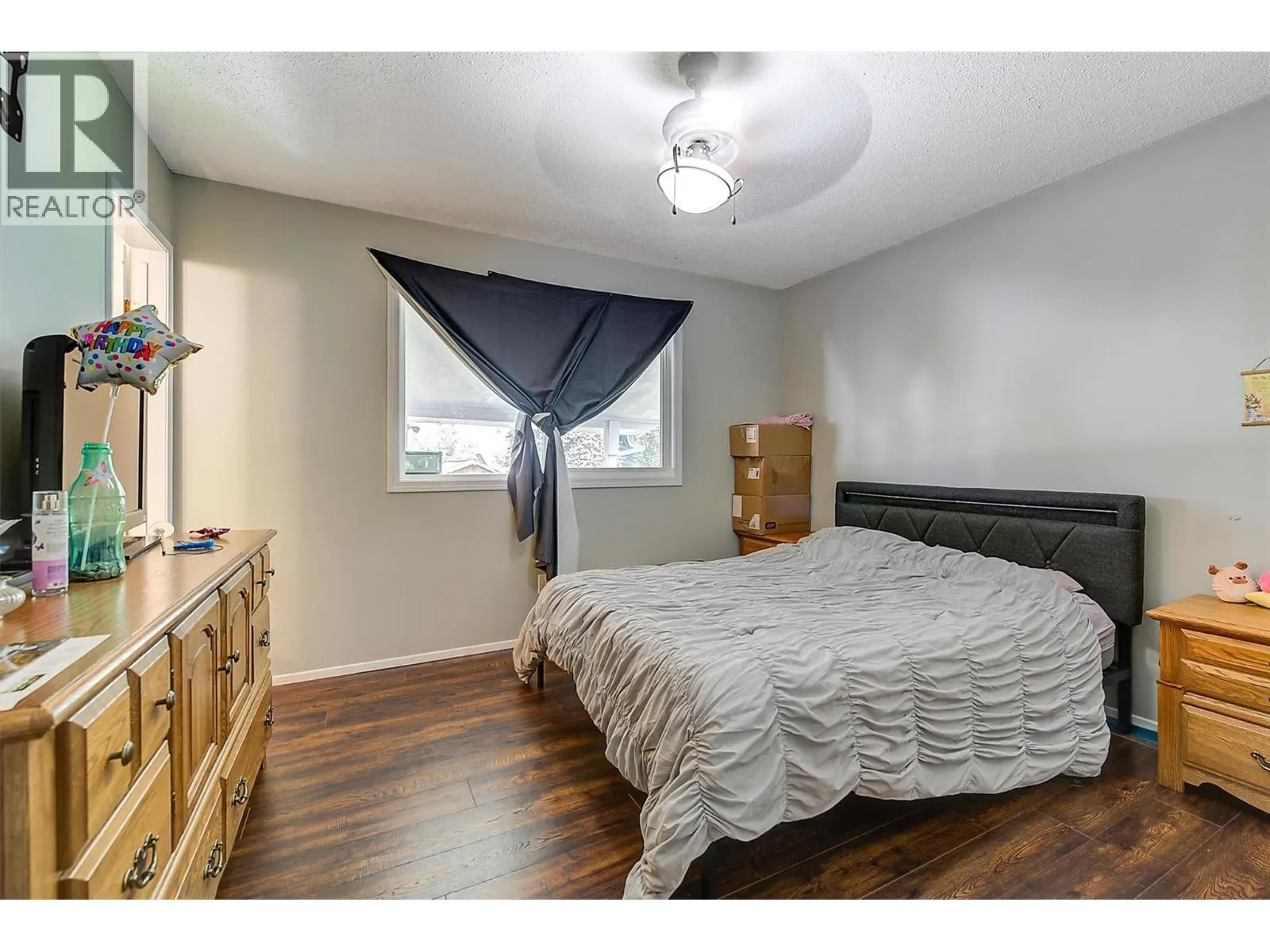 280 HOLBROOK Road W