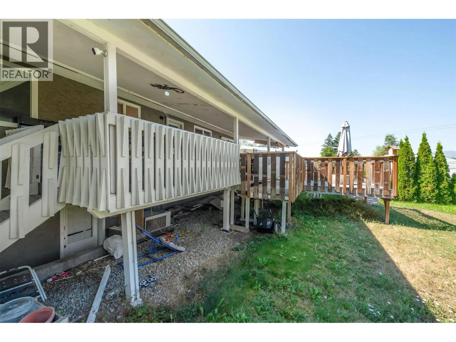 280 HOLBROOK Road W