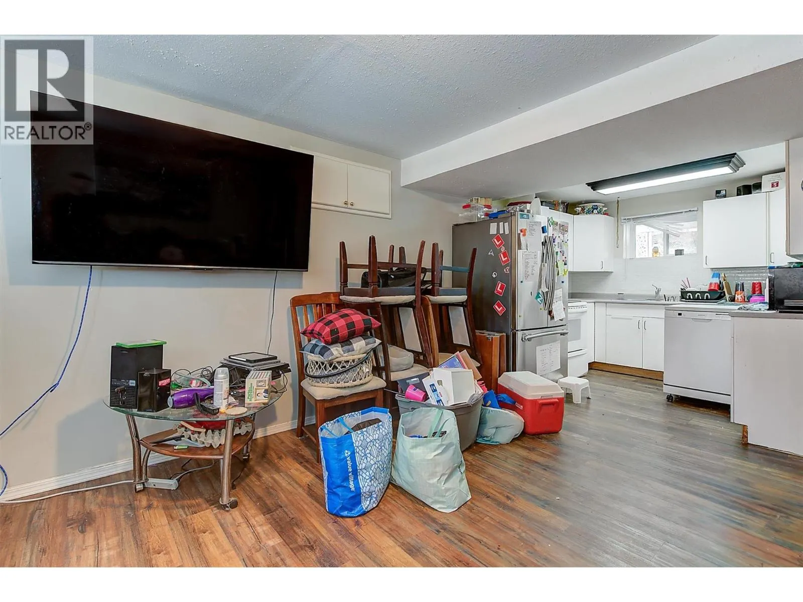280 HOLBROOK Road W