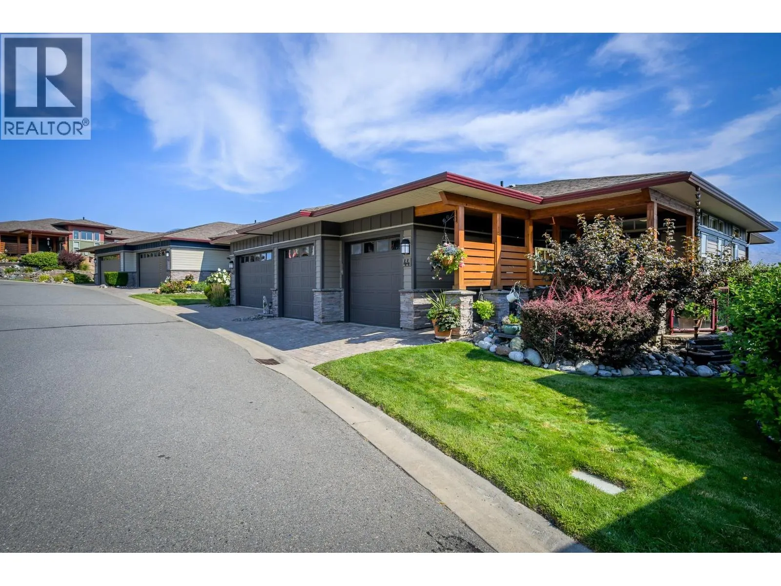 175 Holloway Drive Unit# 44