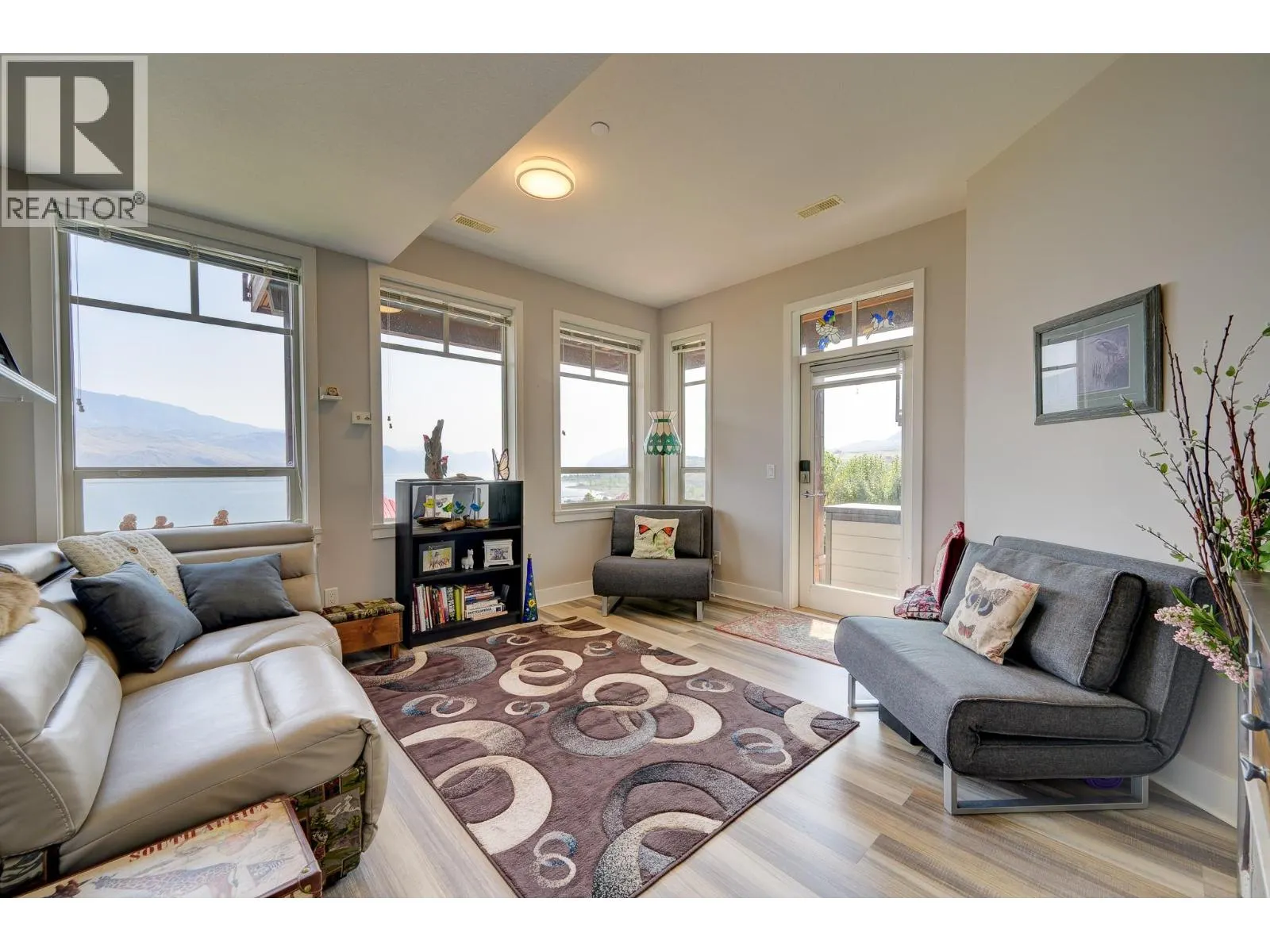 175 Holloway Drive Unit# 44