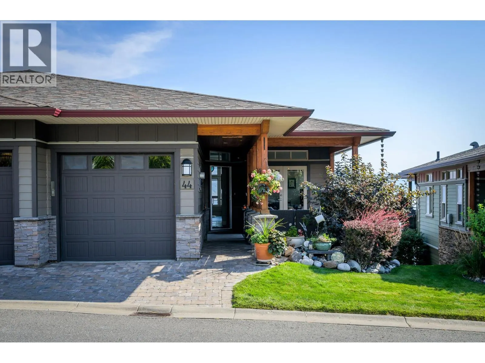 175 Holloway Drive Unit# 44