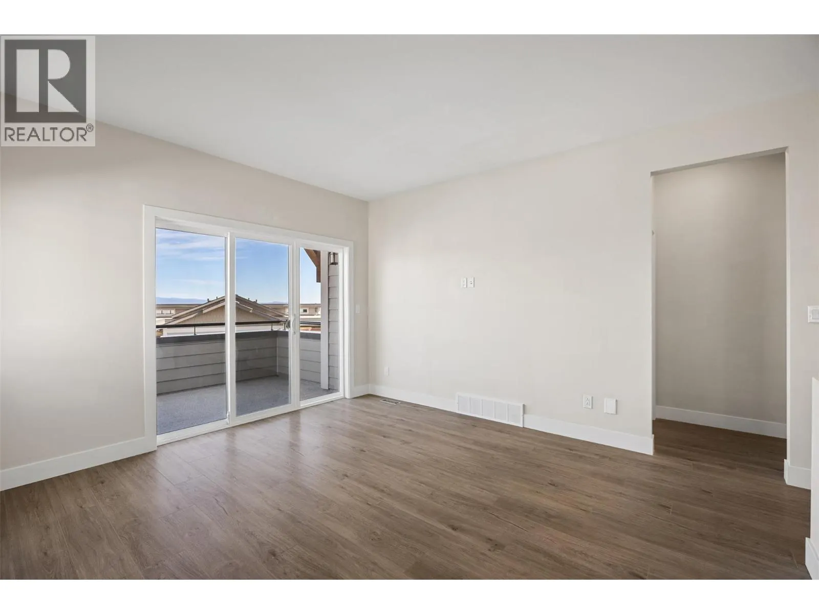 2200 Linfield Drive Unit# 33