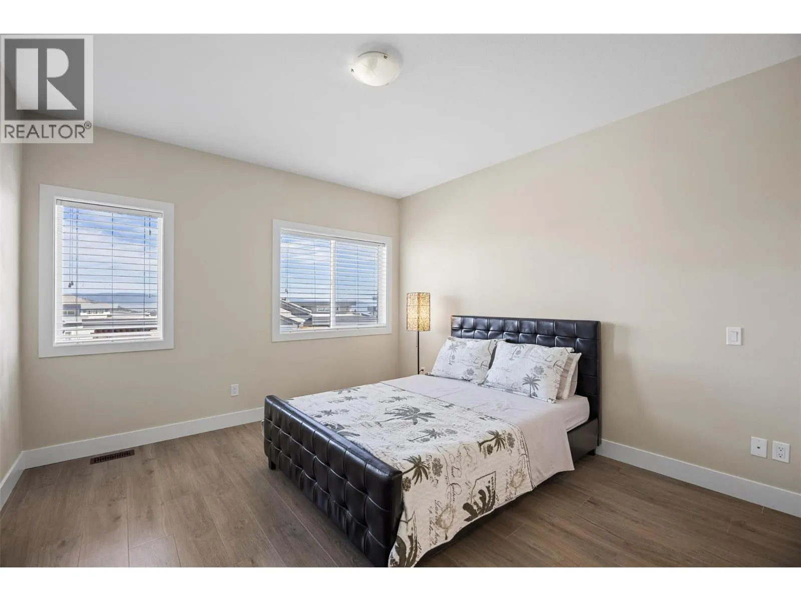 2200 Linfield Drive Unit# 33