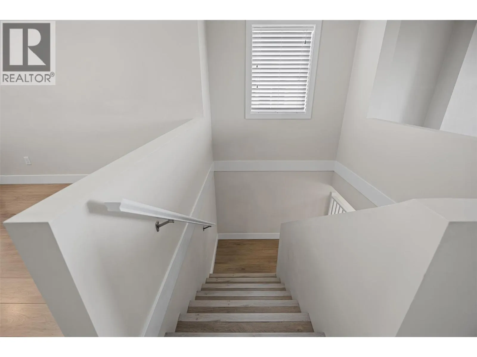 2200 Linfield Drive Unit# 33