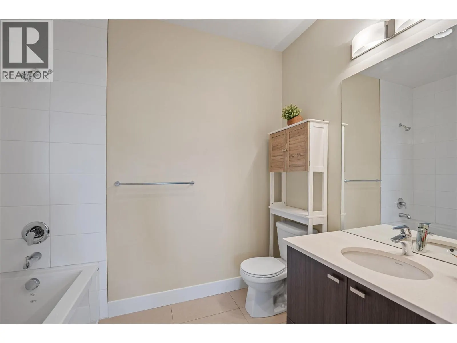 2200 Linfield Drive Unit# 33