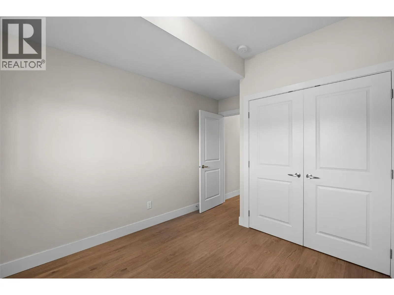 2200 Linfield Drive Unit# 33