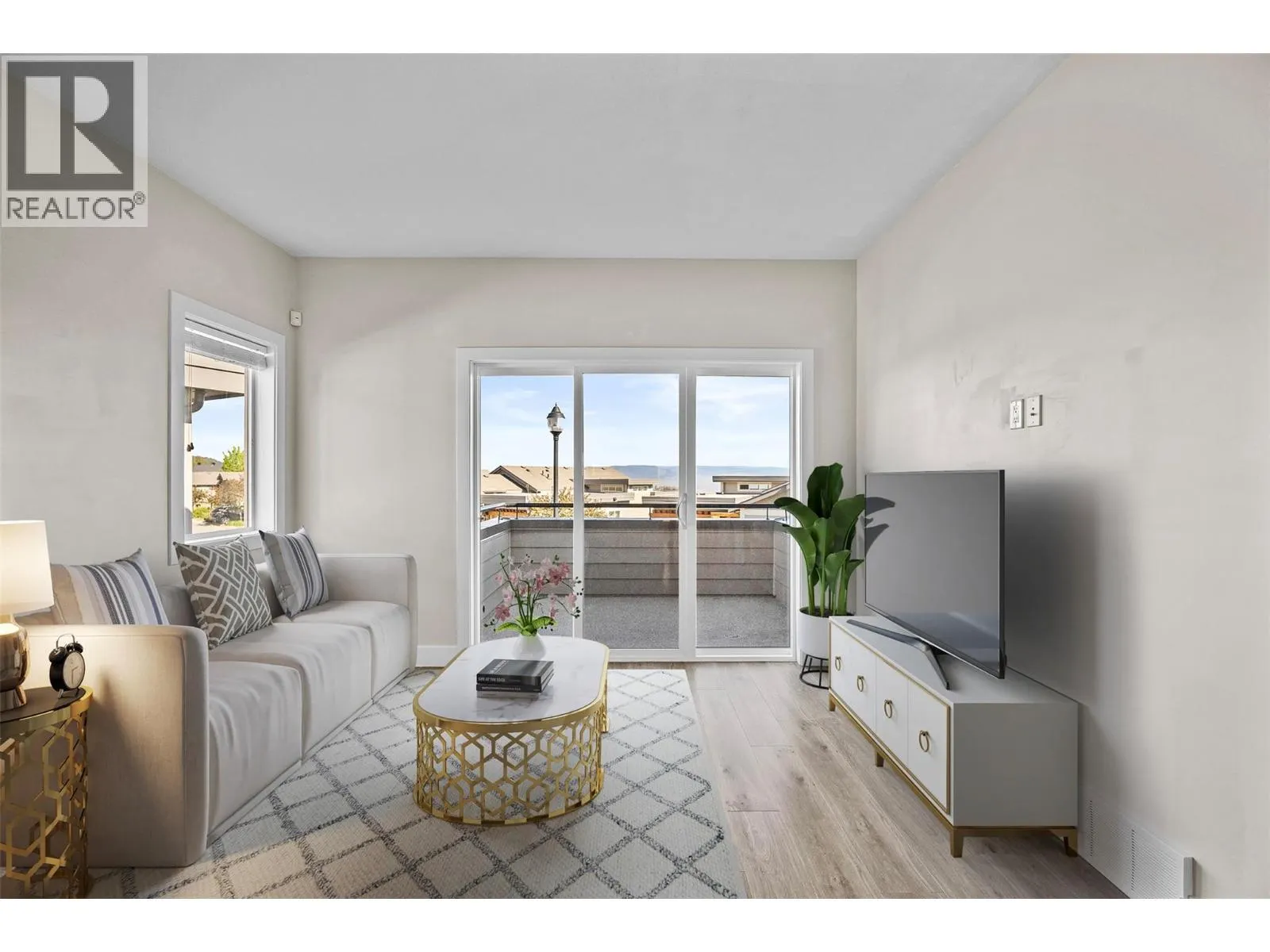 2200 Linfield Drive Unit# 33