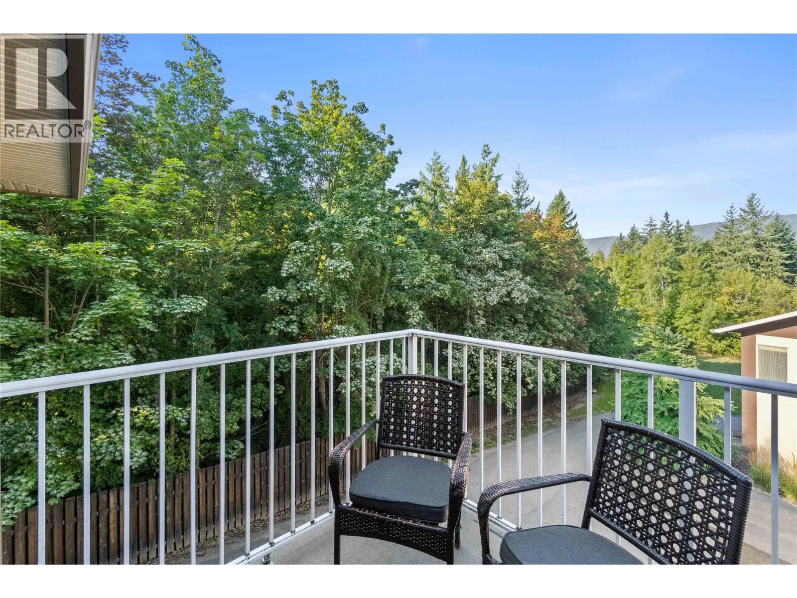 1449 1 Avenue NE Unit# 405